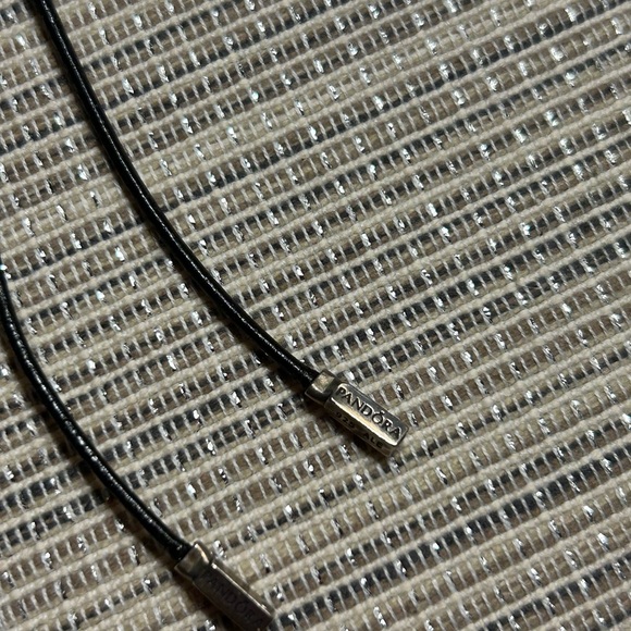 Pandora Black Beaded Woman’s Necklace - Picture 2 of 4